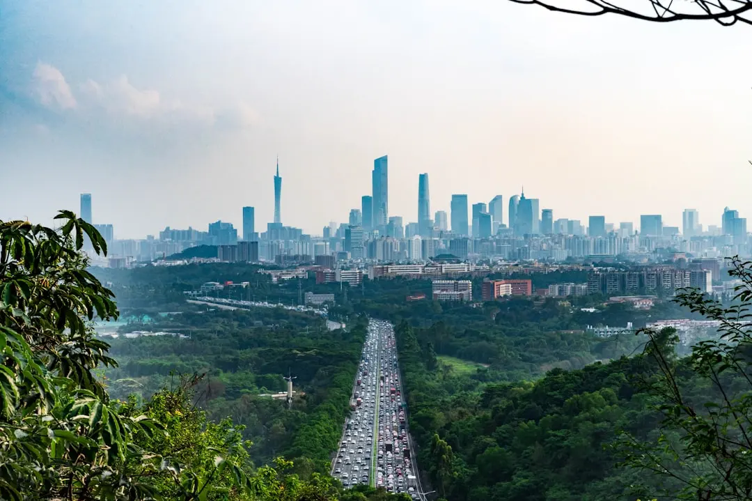 2025年品牌整合营销趋势：企业形象策划与公关策划的融合创新